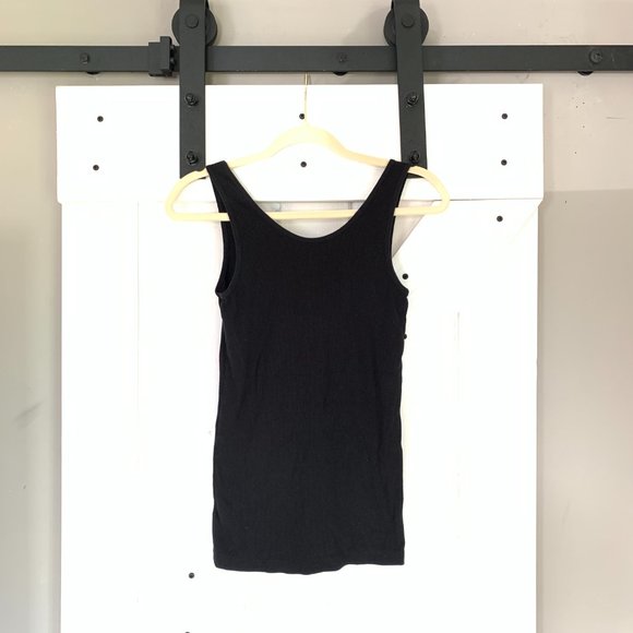 Womens Old Navy Black Ribbed Stretchy Tank Top Medium Slim Fit - Picture 8 of 8